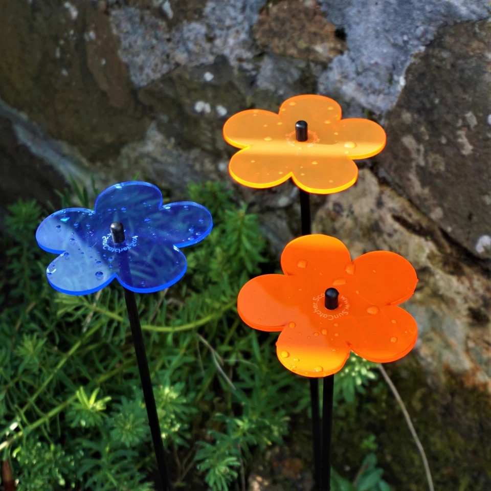 SunCatcher Set of 3: Blossom | colourful fluorescent garden stake decor ornament - Image 4 of 4