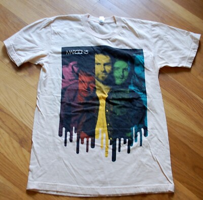 Maroon 5 2010 Concert Tour Graphic T Shirt Size Small Band Shirt Adam Levine K8