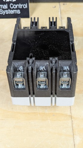 Eaton Interruttore Power Defense 3 poli 50A 600VAC PDG23M0050TFFL - Foto 7 di 8