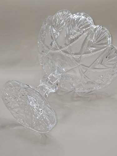 vintage brilliant Cut Glass Bowl Starburst Pattern with saw tooth edge. - Picture 5 of 8