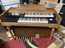 Vintage Lowrey Leslie Tremolo Model 10L-2S Organ