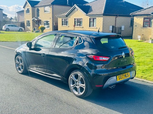 2017 Renault Clio Dynamique S Nav + GT Line Pack- 1.5 DCI Diesel 90 BHP Black - Picture 3 of 20