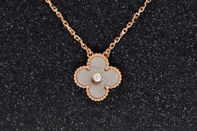 Van Cleef & Arpels 2023 Holiday Vintage Alhambra Diamond Obsidian VCARPT000 18k