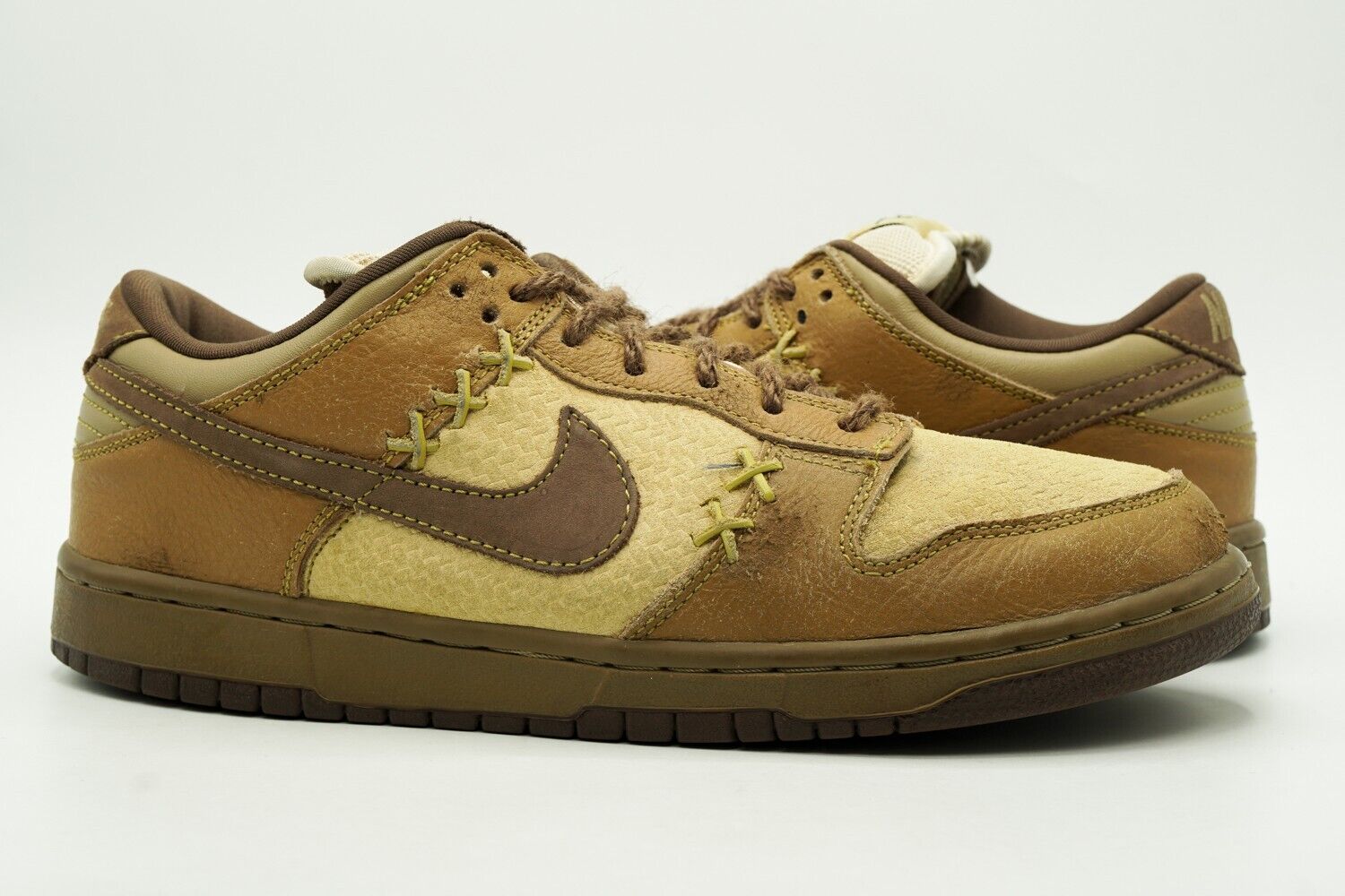 NIKE SB DUNK LOW USED SIZE 9 SHANGHAI 2 LIGHT TAUPE BLACK 304292