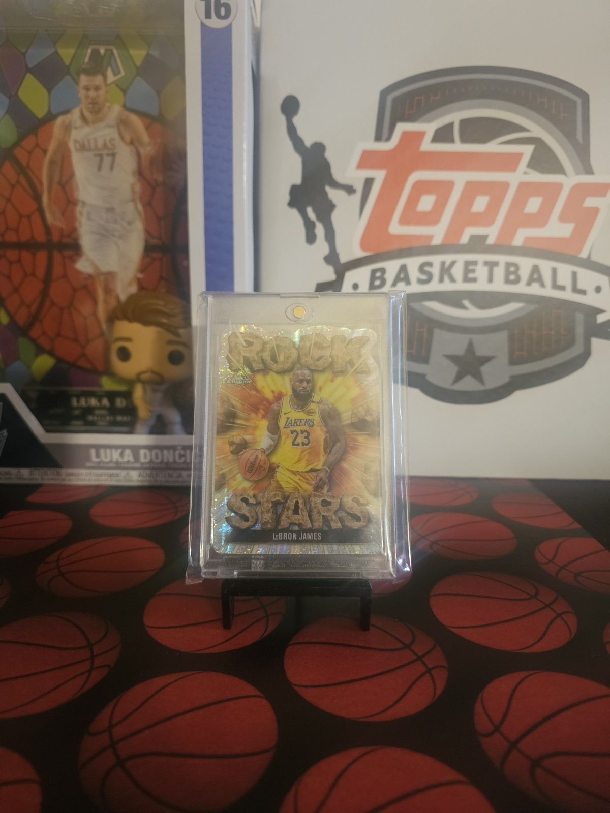 2025-26 Topps Chrome Basketball LeBron James ROCK STARS Case Hit #RS-3 SSP