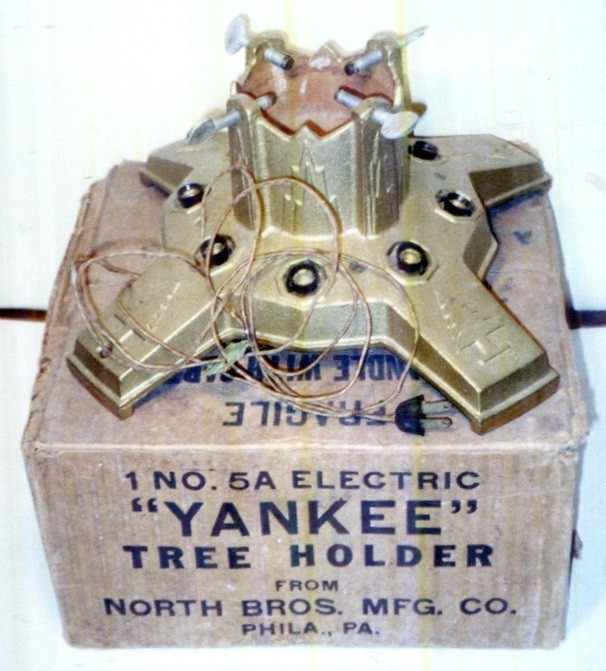 Vintage Yankee #5A Electric Christmas Tree Stand with Box North Bros.