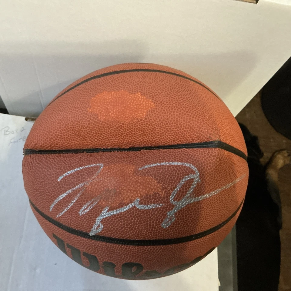 Michael Jordan Chicago Bulls Autógrafo NBA Baloncesto Sin Certificado de Autenticidad Dañado Foto 3 de 4