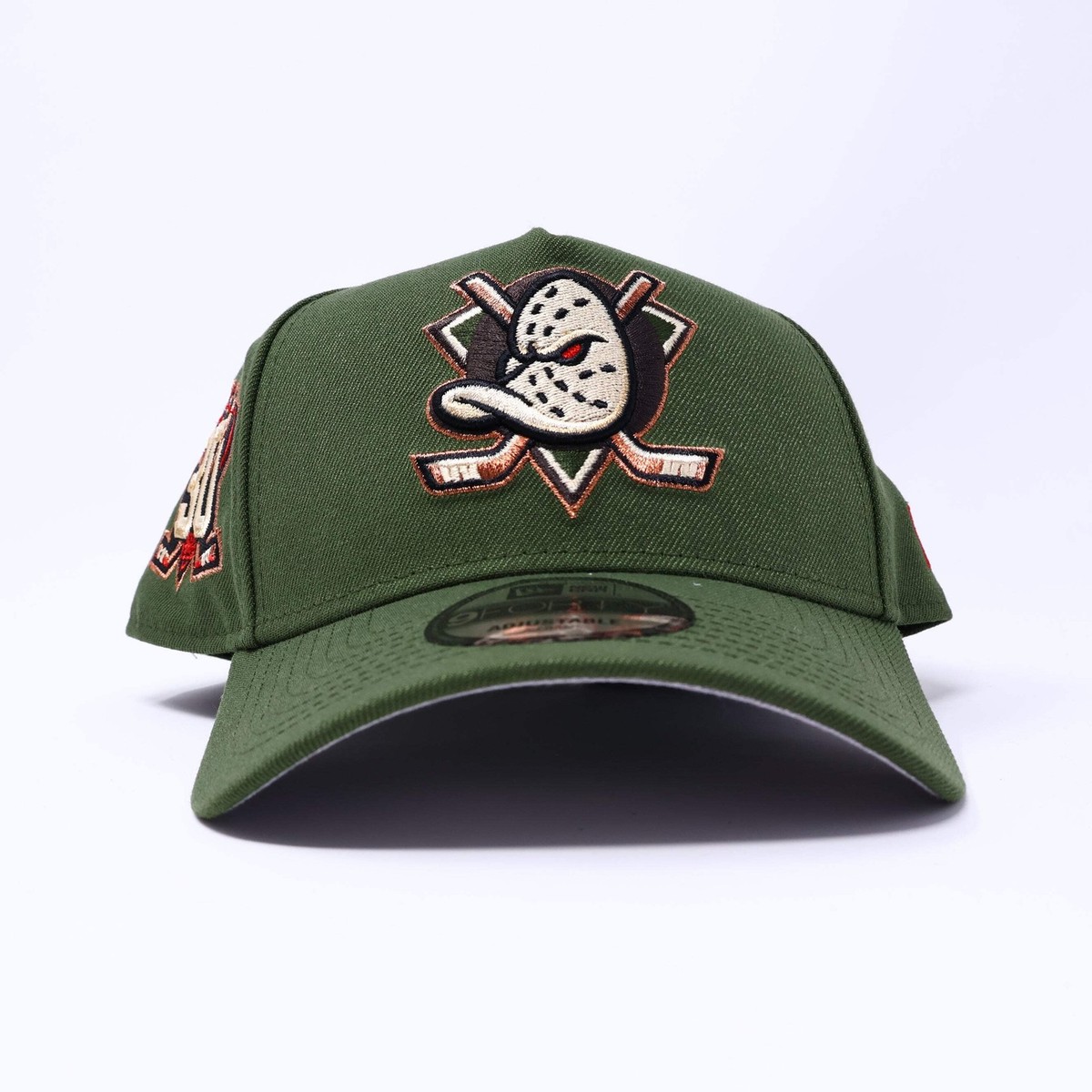 NWT Green Anaheim Ducks NHL 9Forty New Era Adjustable
