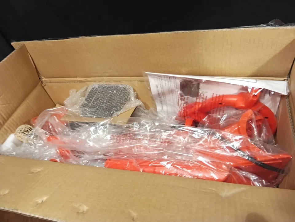 Lanzador de nieve con cable de 14" de EarthWise, nuevo Foto 4 de 4