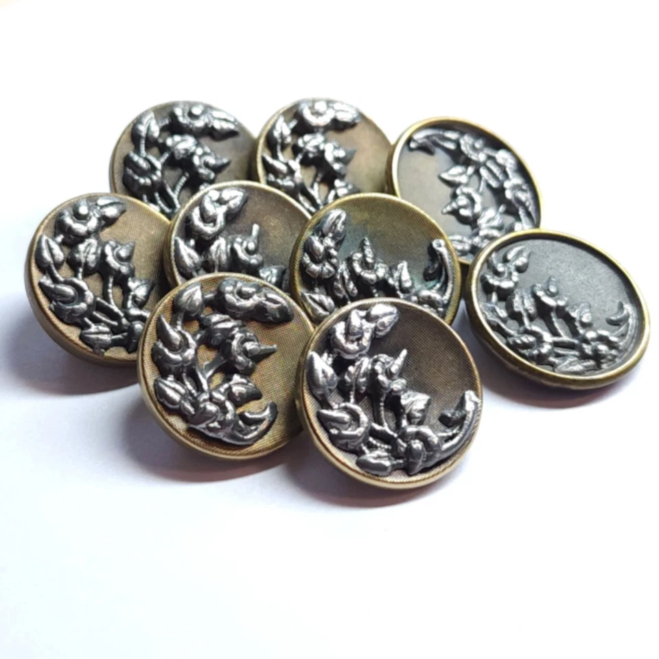 9 Antique Brass Flower Picture Buttons w/ Floral Pewter Overlay ~ 17mm to 18mm - Image 3 of 4