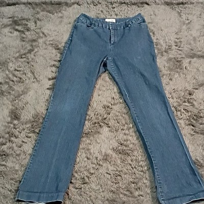 St. John's Bay Women's Blue Denim Jeans Bootcut Classic Fit Medium Wash Pockets