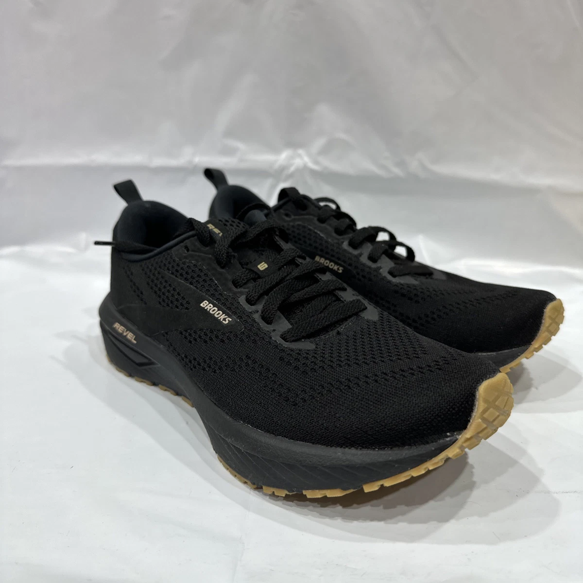 Brooks Black M Width Athletic Shoes for Women for sale | eBay display picture 1