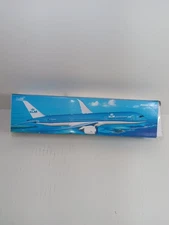 KLM Boeing 787-9 + Gear Desk Display Jet Model 1/200 Airplane Skymarks 