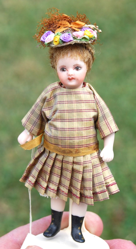 MUÑECA MUJER PORCELANA ARTISTA MAREE MASSEY "Hallie" 5" con etiqueta, pagada $175 - Imagen 6 de 15