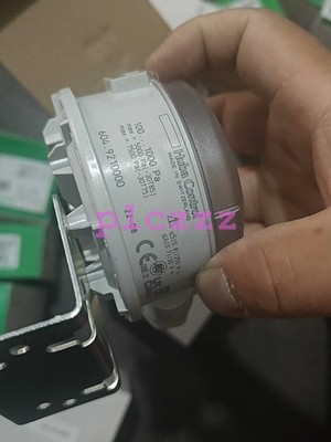 1PC NEW Huba Control 604.9210000 differential pressure switch. #GW