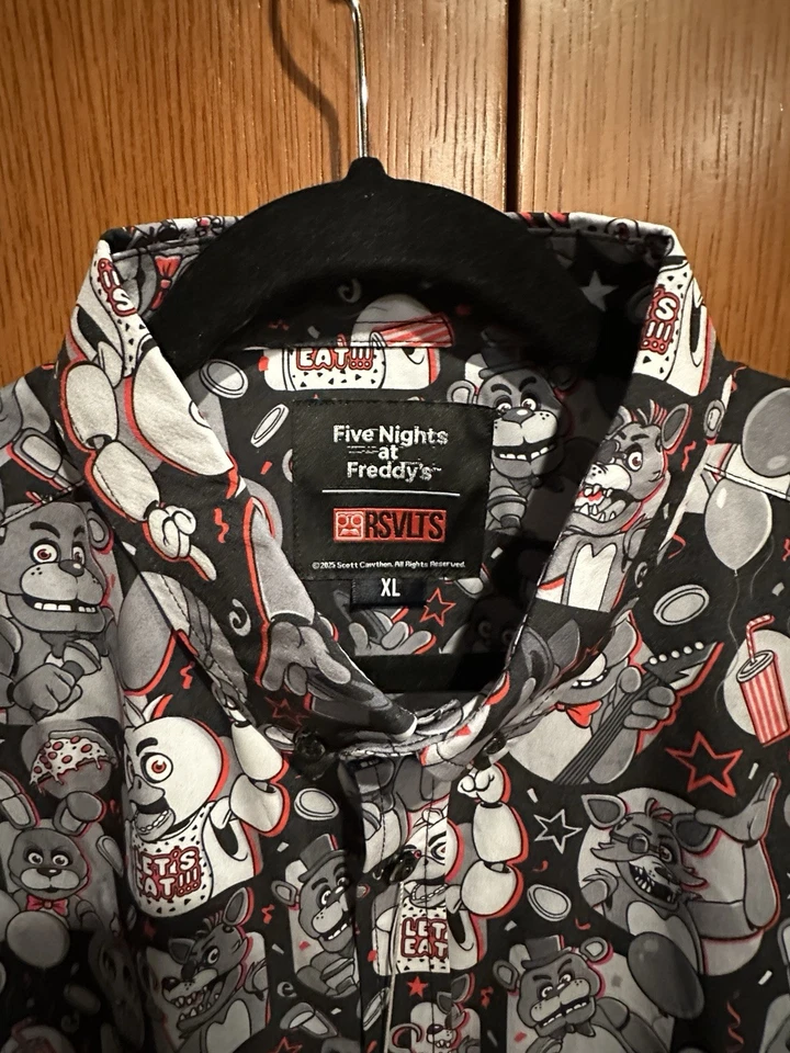Camisa Five Nights At Freddy's FNAF RSVLTS XL NUEVA Halloween Horror Nights HHN Foto 2 de 4