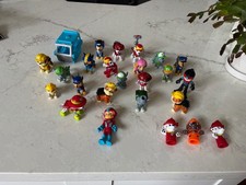 Lot x 25 Paw Patrol Figures Pups, Blue Cage ,Ryder