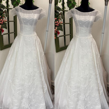 Ivory Wedding Dresses Scoop Neck Short Sleeves Vintage A Line Bridal Gowns