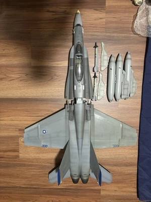 21st Century Toys Plastic 1:18 Scale Diecast Aircraft & Spacecraft