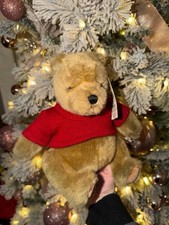 Vintage GUND Classic Pooh Bear   Red Sweater   Original Tag