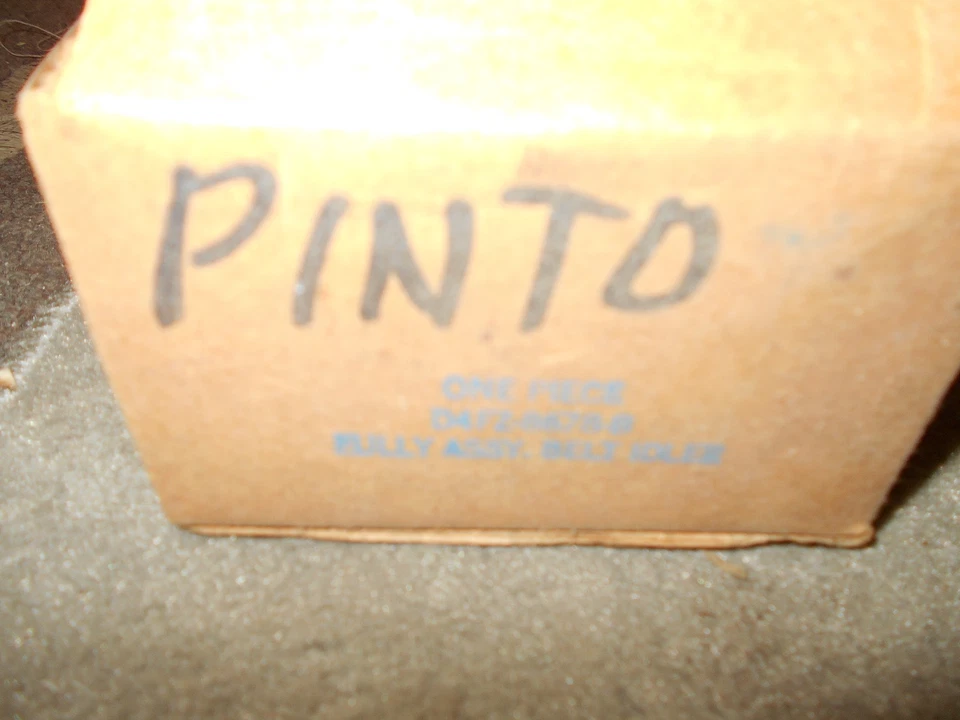 Polia ociosa de correia Ford Mustang II NOS 1974 - 1977 D4FZ-8678-B - Imagem 2 de 2