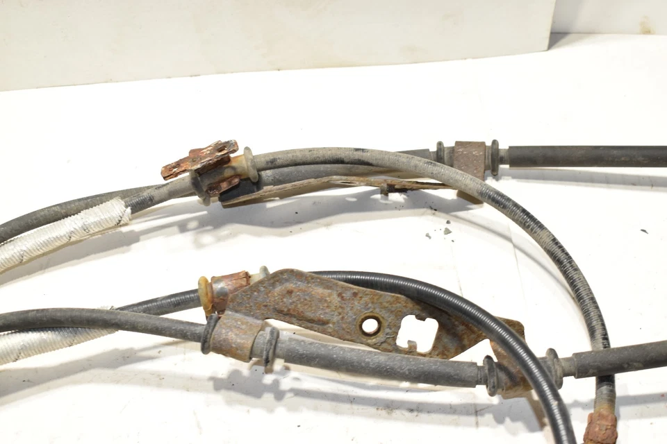 Líneas de cables de freno de estacionamiento trasero RAM Promaster City 2015 2016 OEM Foto 4 de 4