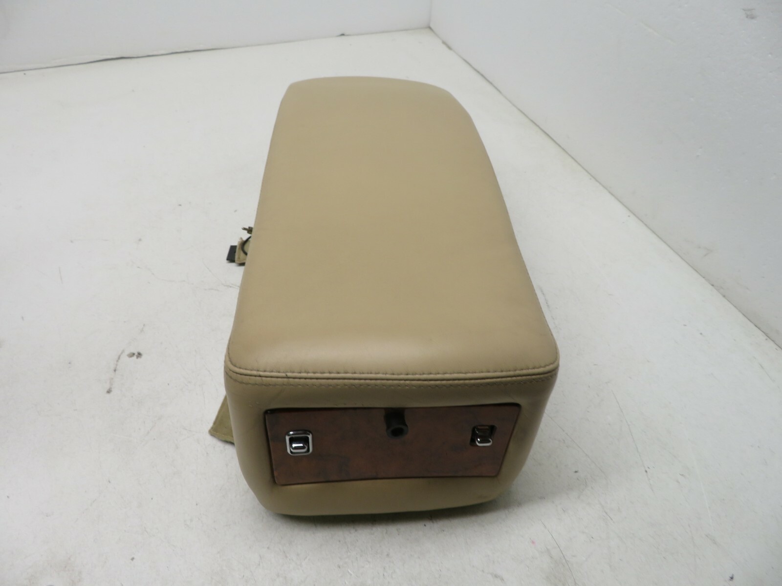 1999-2004 BENTLEY ARNAGE SEDAN 6.75L REAR LOWER CENTER CONSOLE TRIM PANEL OEM