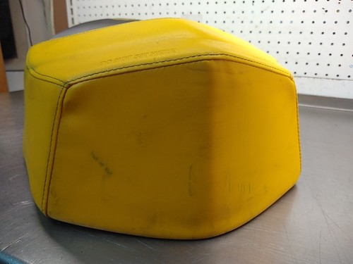 Ski-Doo XP MXZ 50th Anniversary 2009 Seat (Will Fit XP XS XR 08-19) 24121301 - Picture 5 of 8