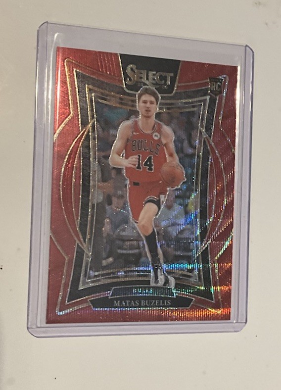 2024-25 Panini Select - Concourse Matas Buzelis #70 Red Wave Prizm (RC)