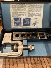 Imperial Eastman Chicago 537-F 3/4” - 1-1/4” OD 37º Rol-Air Flaring Tool Kit Set