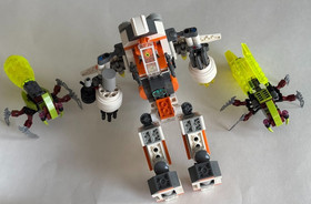 Lot of 2 LEGO Galaxy Squad 70708 Hive Crawler and 70707 CLS-89 Eradicator Mech