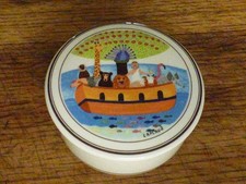 Villeroy et Boch boite couverte bonbonnière porcelaine décor naïf signé LAPLAU 2