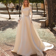 Elegant Long Sleeves Wedding Dress A Line Backles Satin Beading Bridal Gowns