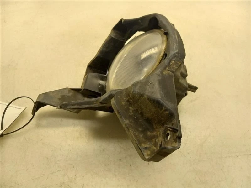 13-15 CONJUNTO LUZ ANTINIEBLA DELANTERA LADO CONDUCTOR TOYOTA LAND CRUISER XLE  Foto 2 de 4