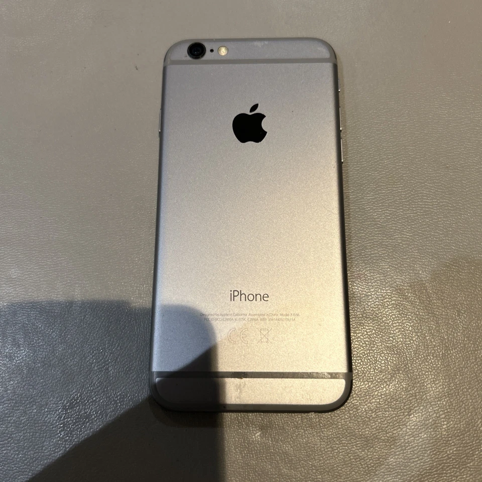 Apple iPhone 6 Space Grey A1586 Touchscreen Smartphone 32GB - 94% Battery Life - Image 4 of 4