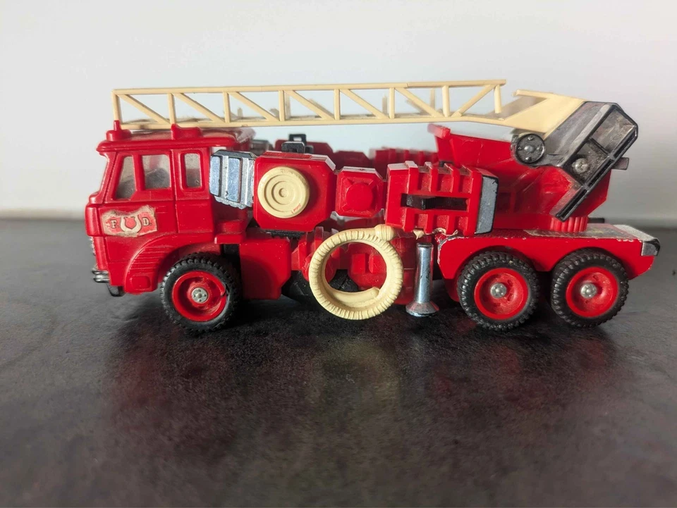 Transformers G1 Inferno - Autopompa Pompieri Mitsubishi Fuso - Originale HASBRO - Imagen 3 de 4