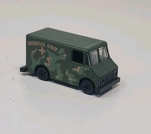Vintage Hot Wheels 1976 Combat Medical Unit Green Camouflage Truck