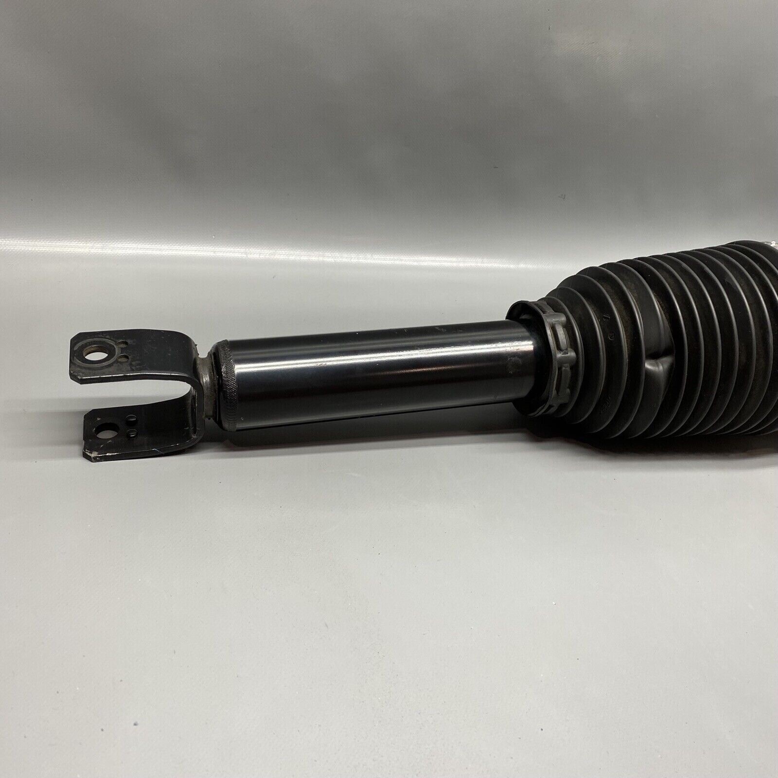 BENTLEY FLYING SPUR AIR STRUT SHOCK LEFT REAR 2013 2014 2015 2016 2017 OEM