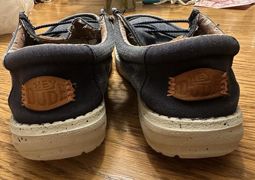 WALLY YOUTH WASHED CANVAS SIZE YT6 HEY DUDE Sz 7 Men Or 7.5 Women Gym Comfy Shoe - Picture 7 of 7