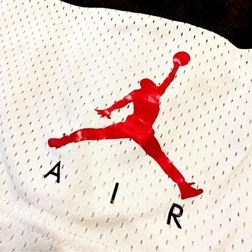 Nike Air Jordan Mesh Basketball Shorts Boy's Medium Black White Elastic Waist - Picture 2 of 5