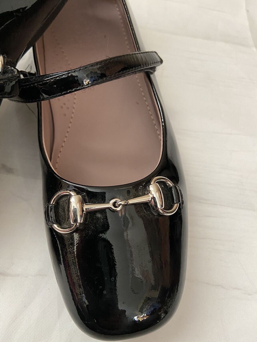 Gucci Little Girls Mary Jane Black Patent Leather Dress Shoes IT 33 Size US 1 Gucci Little Girls Mary Jane Black Patent Leather Dress Shoes IT 33 Size US 1