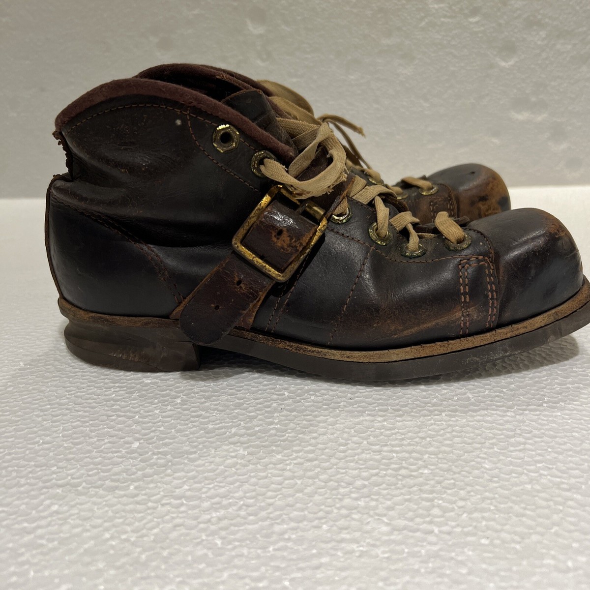 vintage ski boots (1930's?) Sandler Of Boston | eBay