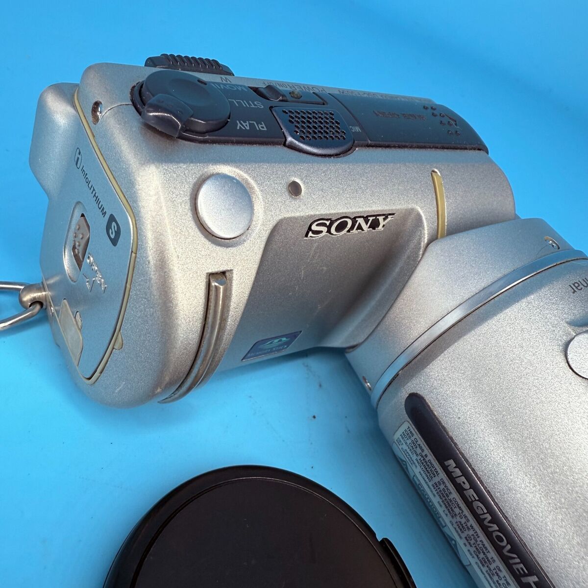 Sony Cyber-shot DSC-F505V 3.3MP Digital Camera - Silver for Sony Cyber-shot DSC-F505V 3.3MP Digital Camera - Silver for