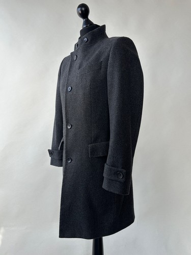 Hugo Boss Wool Men’s Coat Size 44/34R overcoat jacket - Picture 4 of 9