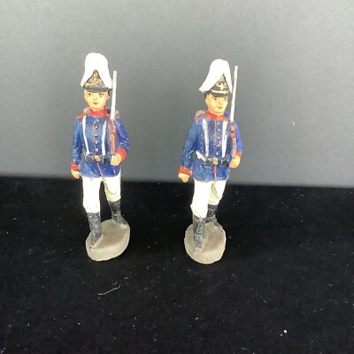 Elastolin Composition Prussian Guards x 4-1/4  Tall 2 Figures
