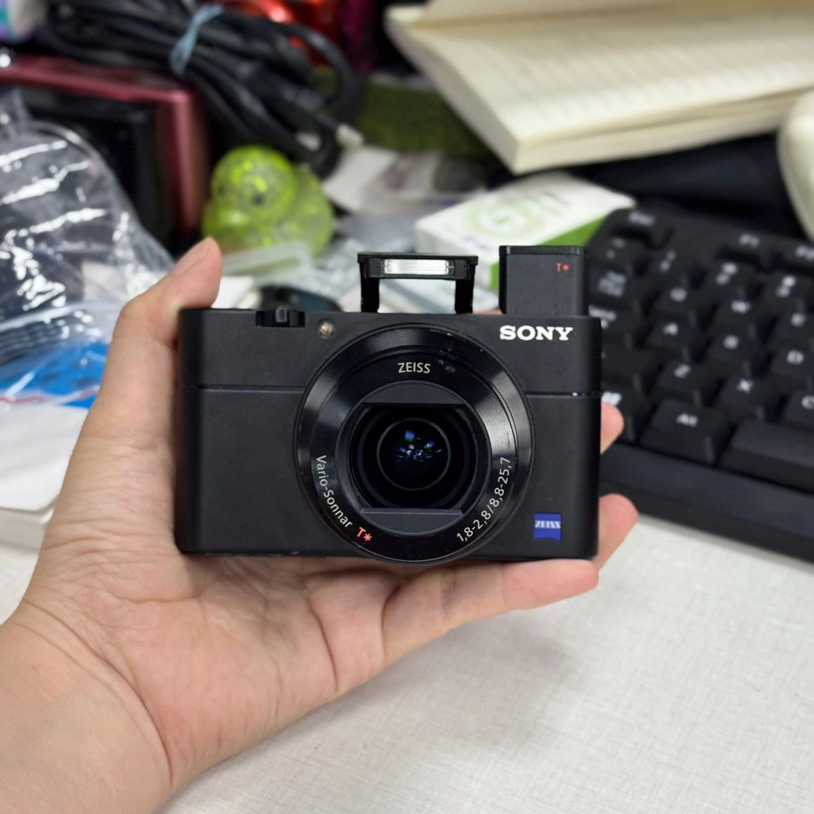 Sony Cyber-shot DSC-RX100M5A 20.2MP Digital Camera w/SD Card