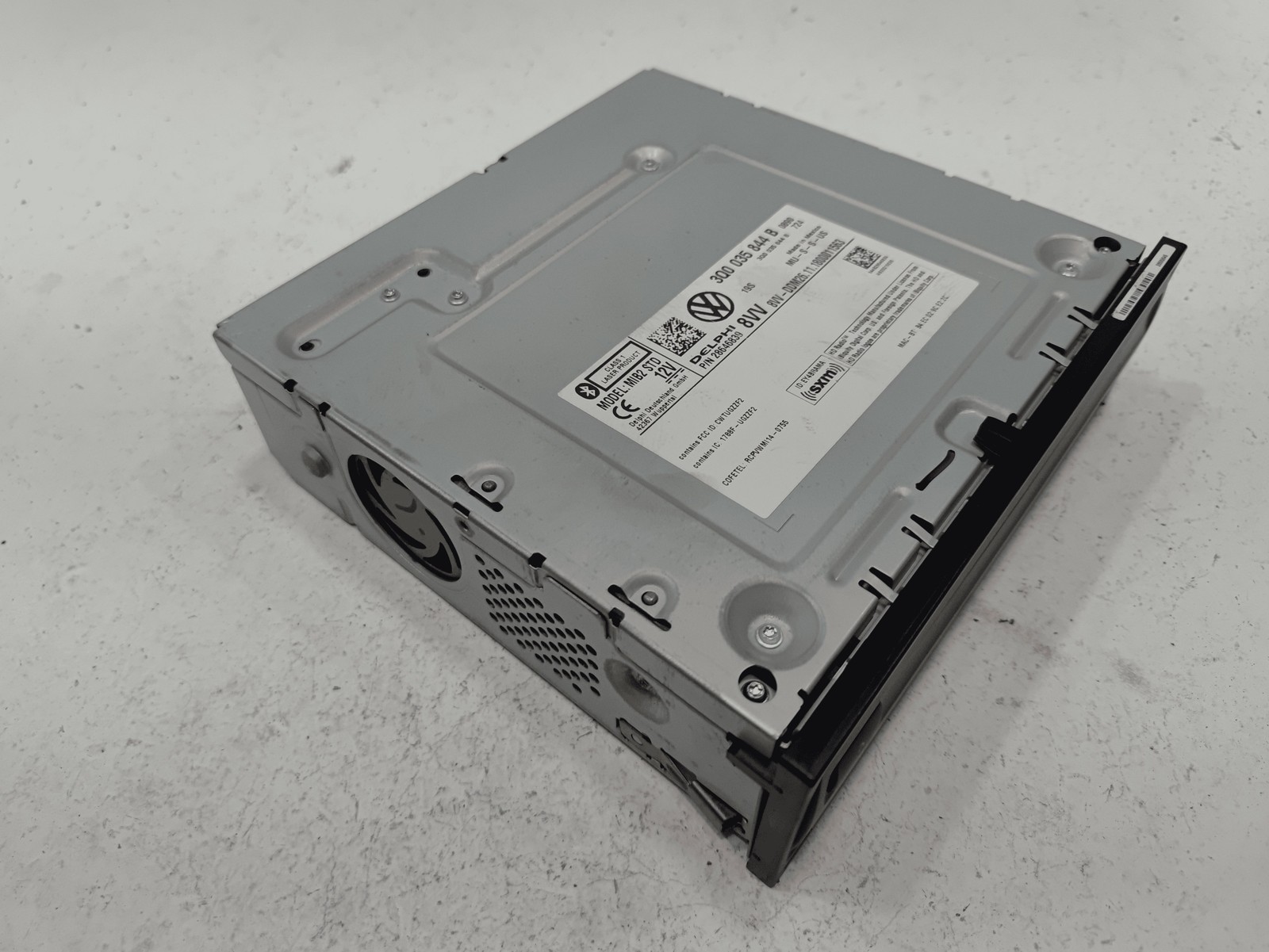 2018-2019 Volkswagen Atlas Audio Controller Receiver CD Player Radio Unit OEM