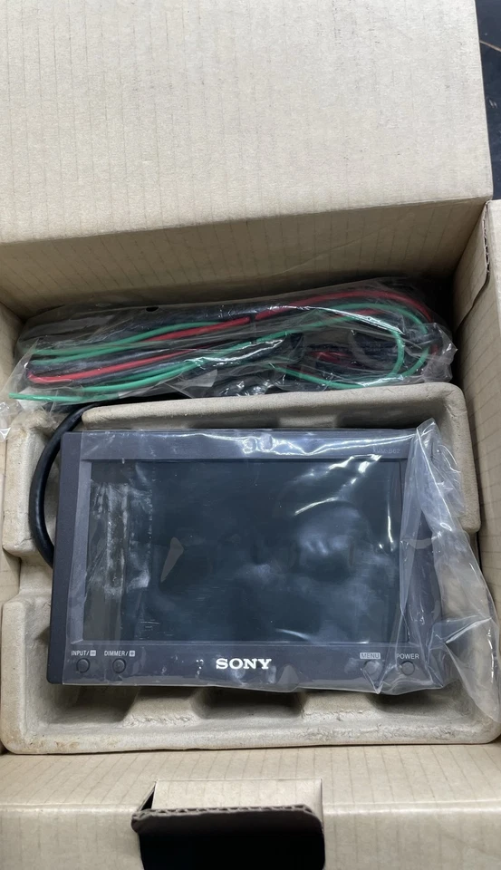 Sony XVM-B62 12V Car Mobile Monitor LCD In-Dash Video Display Unit - Image 2 of 4