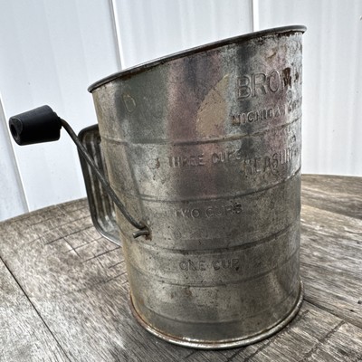 Jacob Bromwell's All-American 3-Cup Crank Sifter Black Knob Farmhouse #39