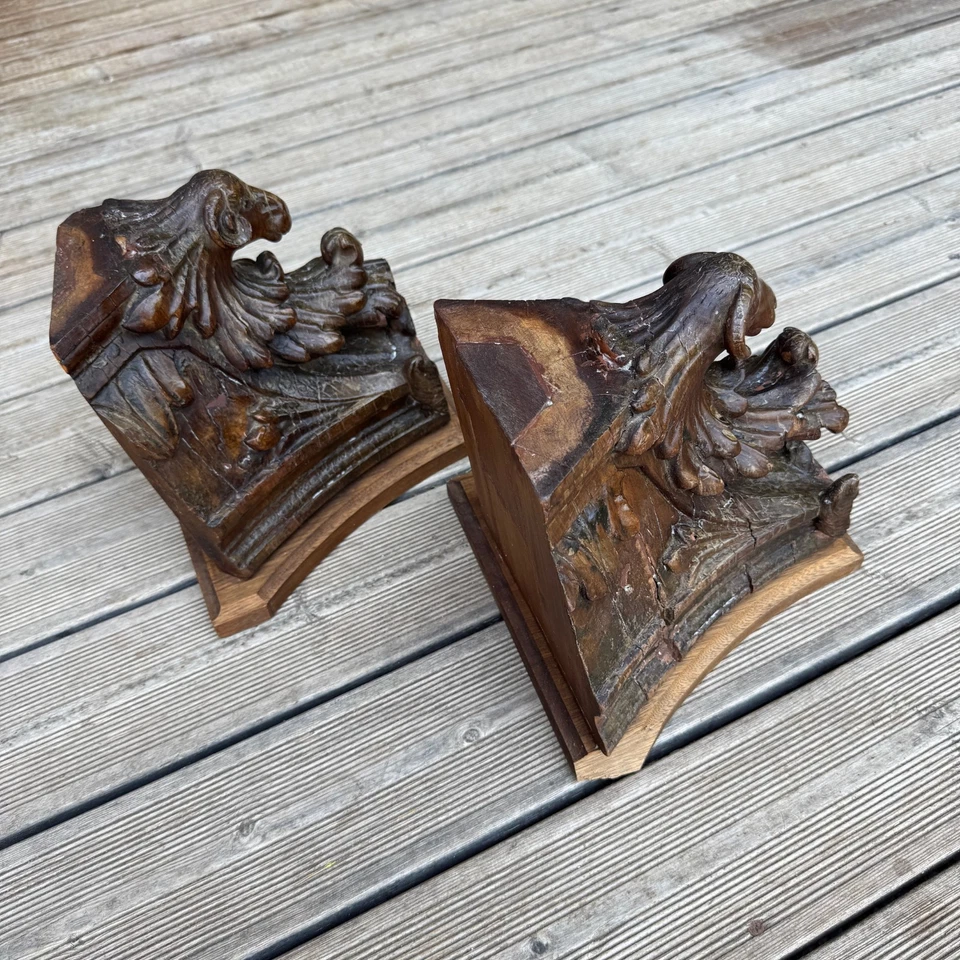 INCREÍBLE CONJUNTO DE MÉNSULAS DE MADERA ANTIGUAS talladas a mano de 1900 100+ años cabeza de carnero Foto 4 de 4